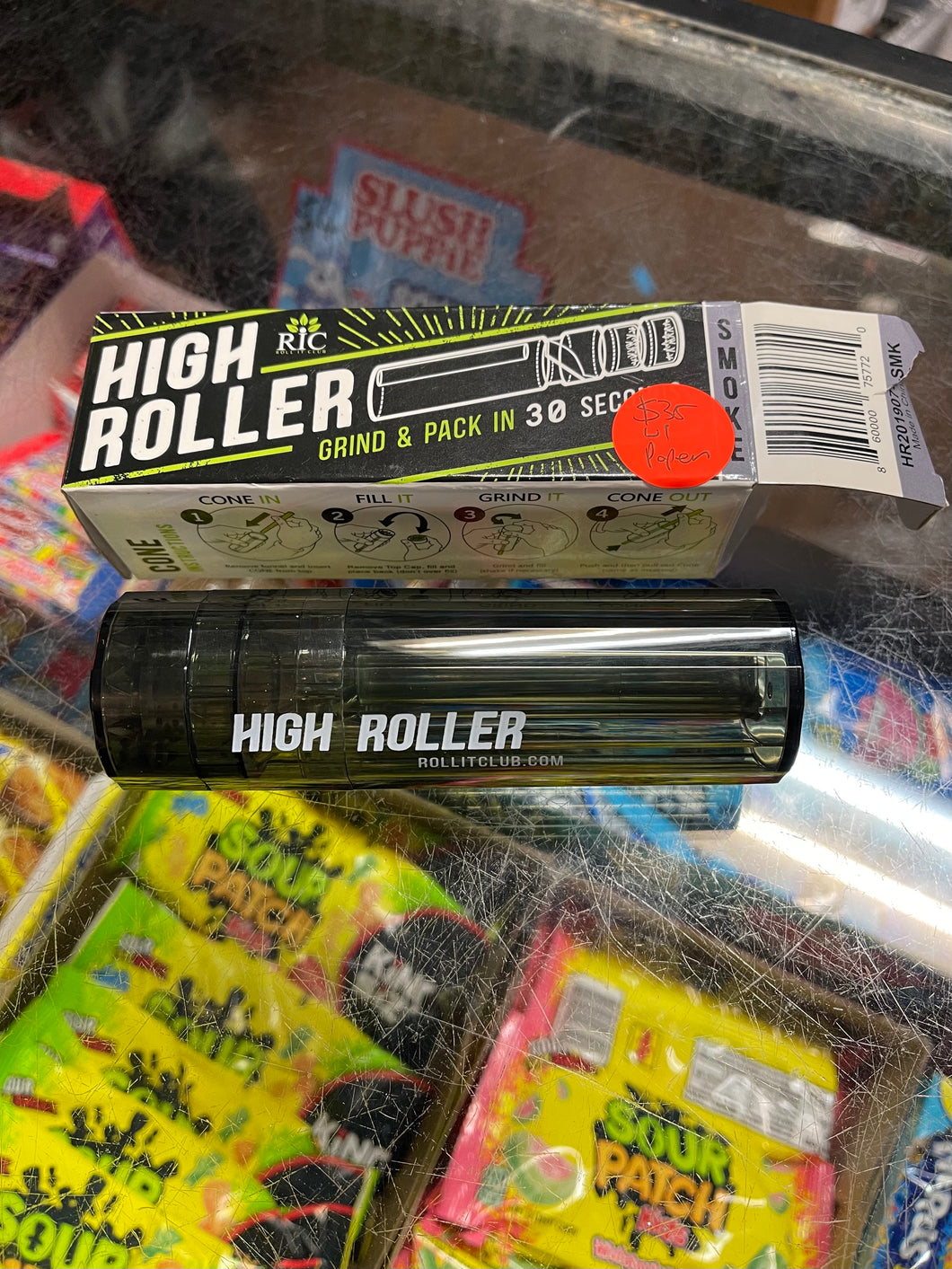 High Roller grinder and papers