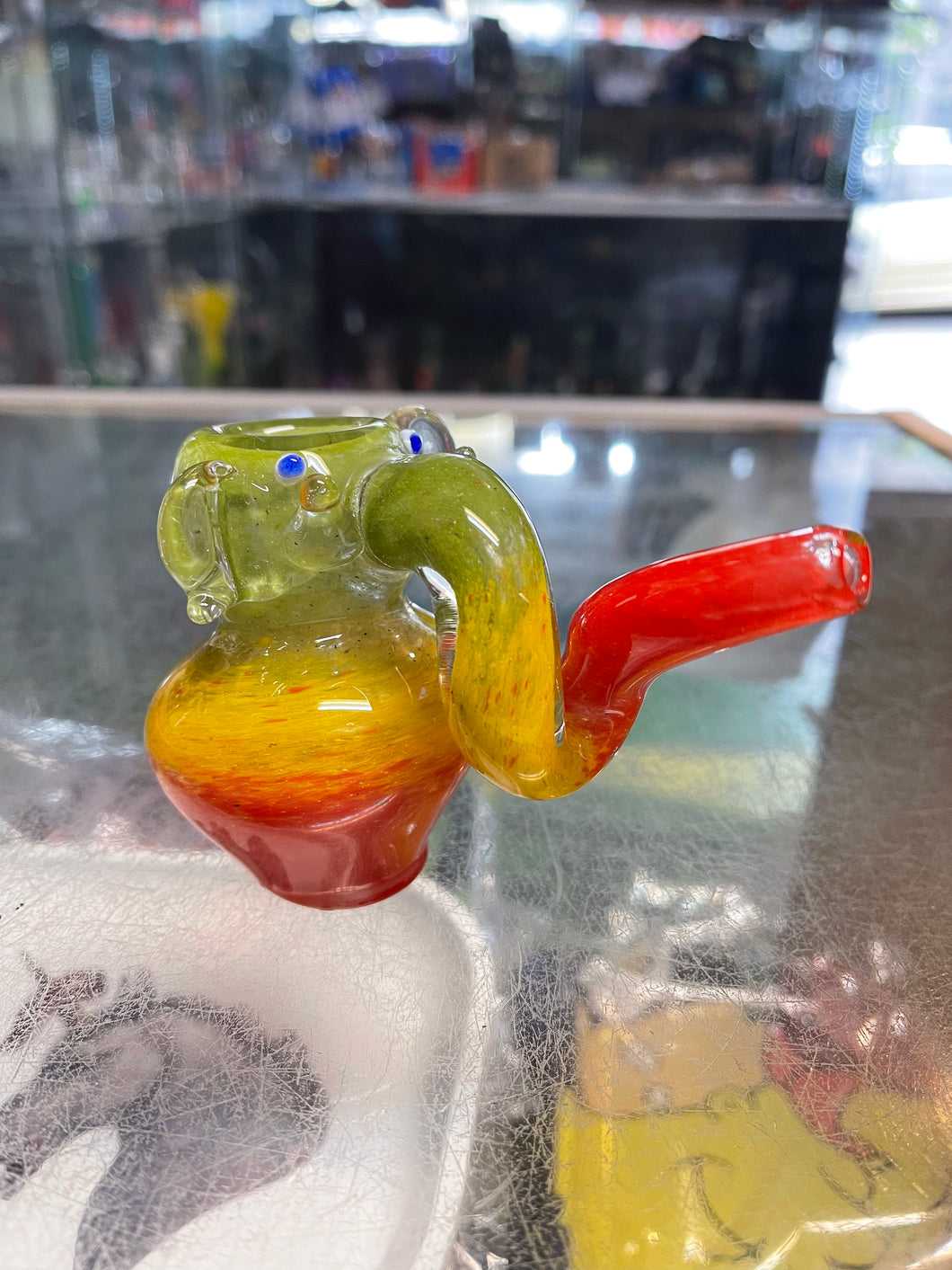 Glass Elephant Pipe 7500